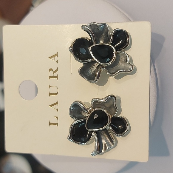 Beautiful State necklace and Earring set NWT - Picture 4 of 6